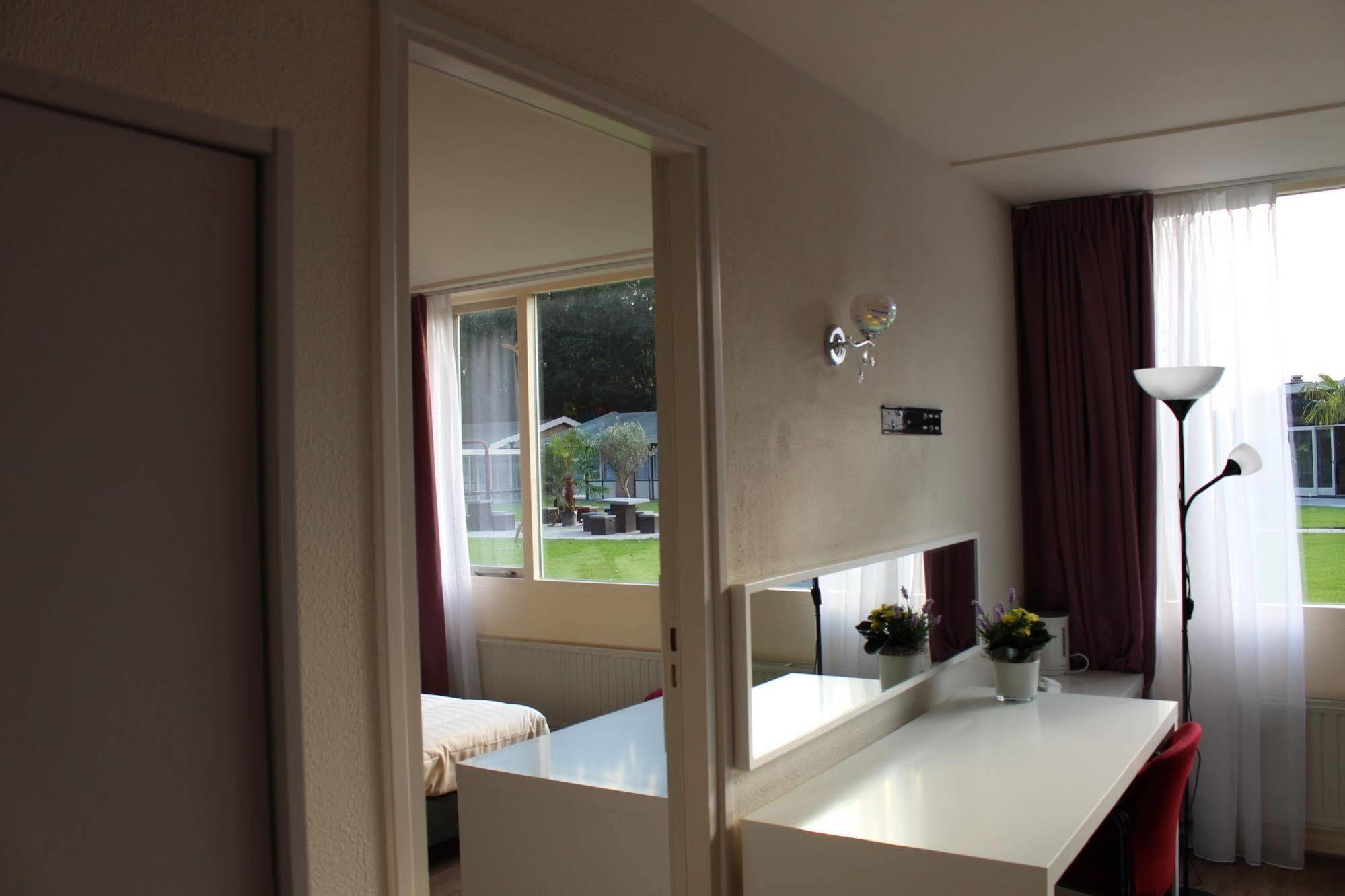 Hotel De Elderschans Aardenburg Esterno foto